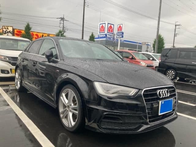 AUDI