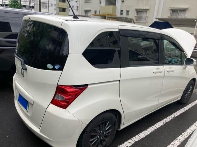 Car thumbnail 4