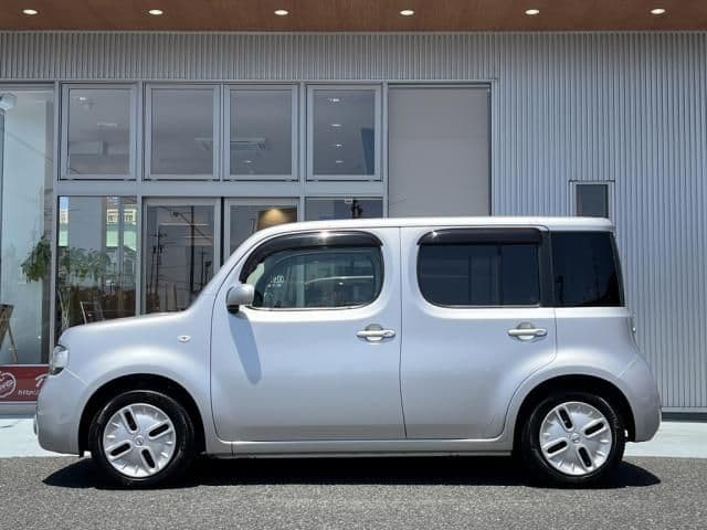 Car thumbnail 4