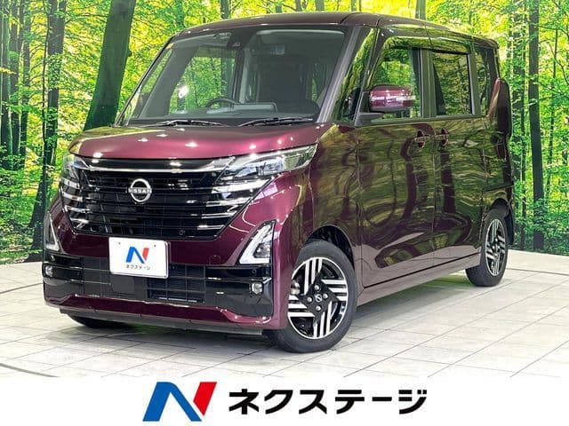 NISSAN