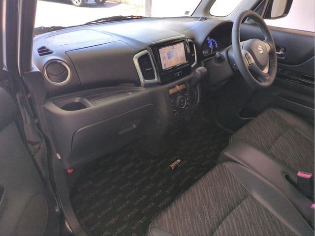 Car thumbnail 3