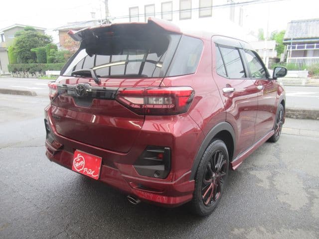 Car thumbnail 3