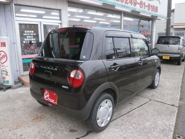 Car thumbnail 3