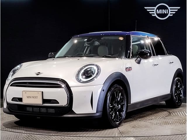 Car image 1