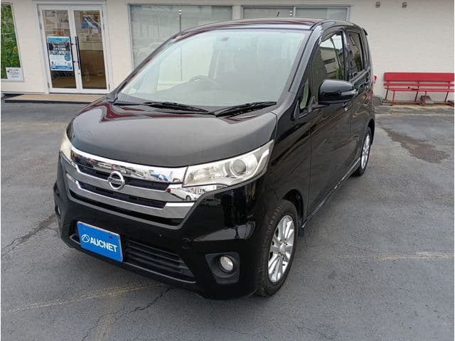 NISSAN DAYZ 4WD