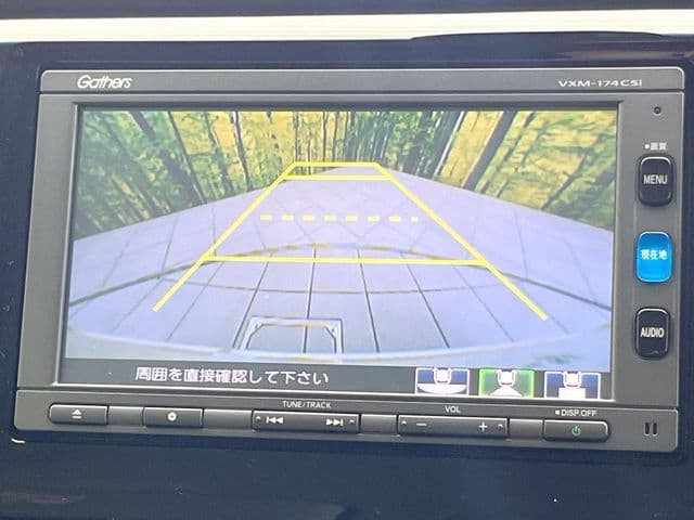 Car thumbnail 4