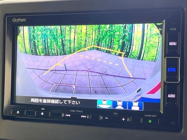 Car thumbnail 4