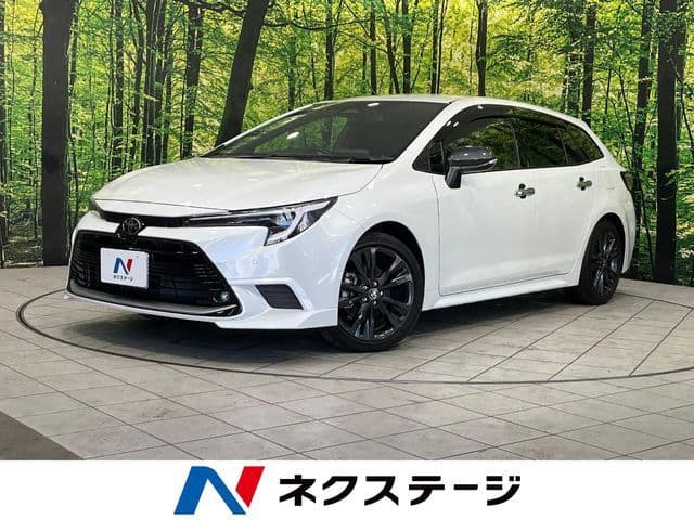 TOYOTA COROLLA TOURING HYBRID 4WD
