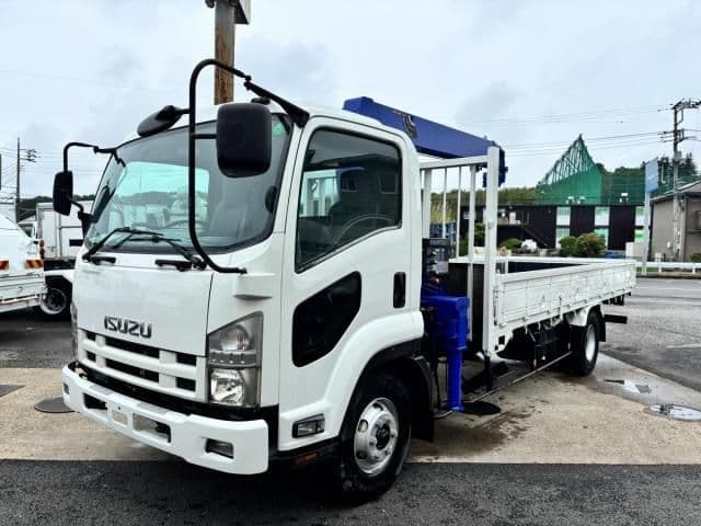 ISUZU