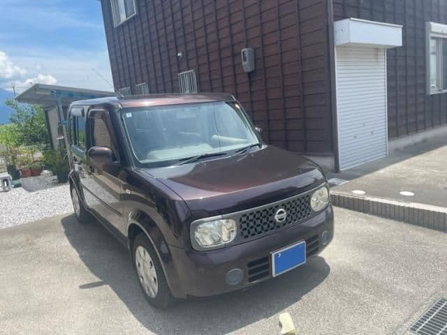 NISSAN