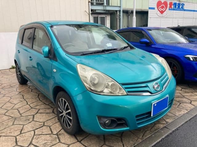 Car image 1