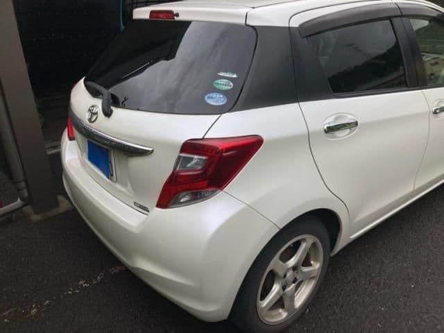 Car thumbnail 4