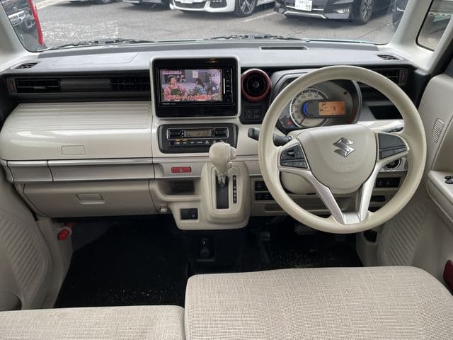 Car thumbnail 3