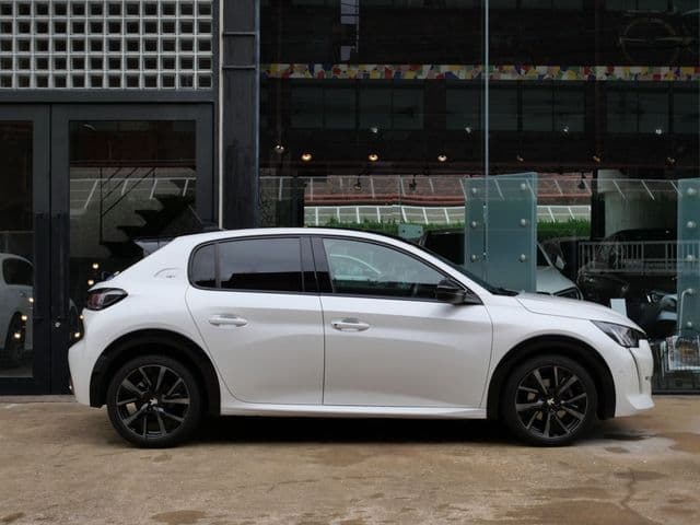 Car thumbnail 4