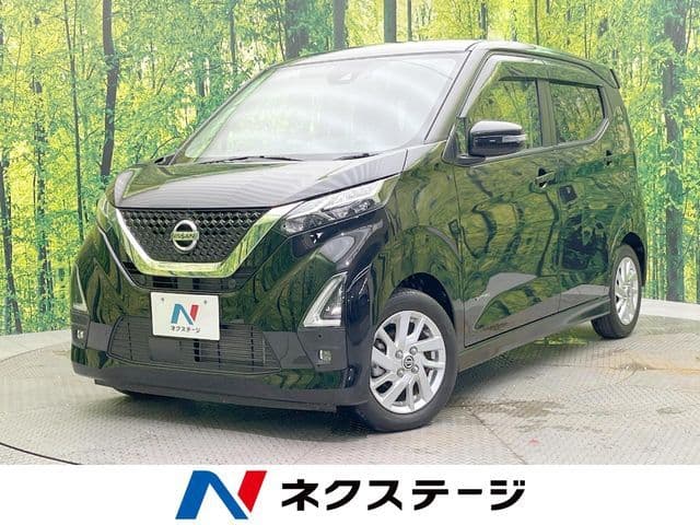 NISSAN