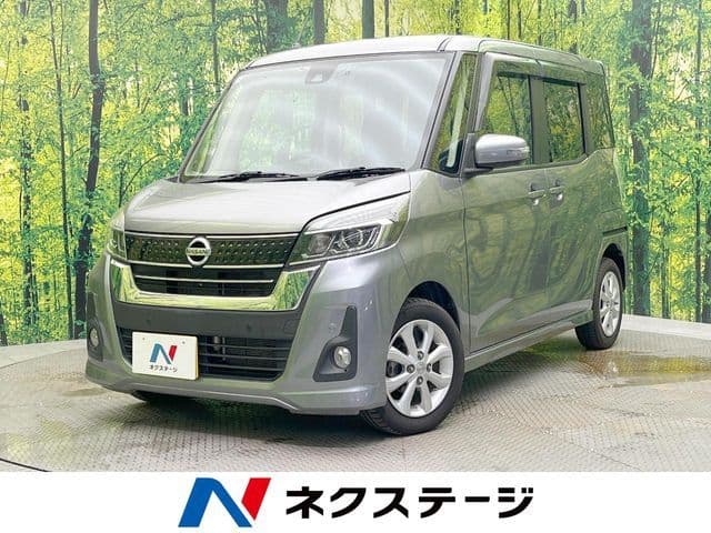 NISSAN