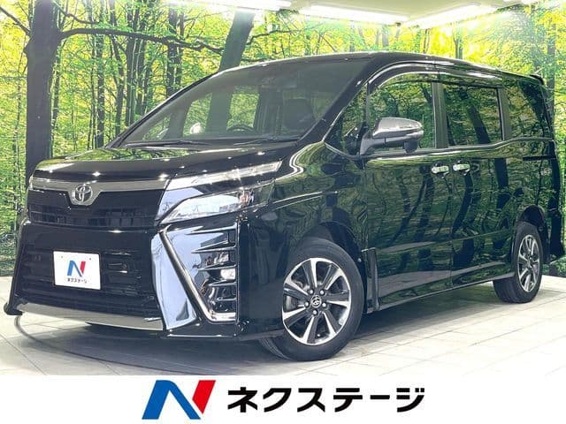TOYOTA VOXY 4WD