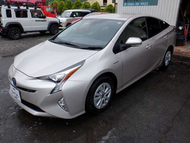 Car thumbnail 2