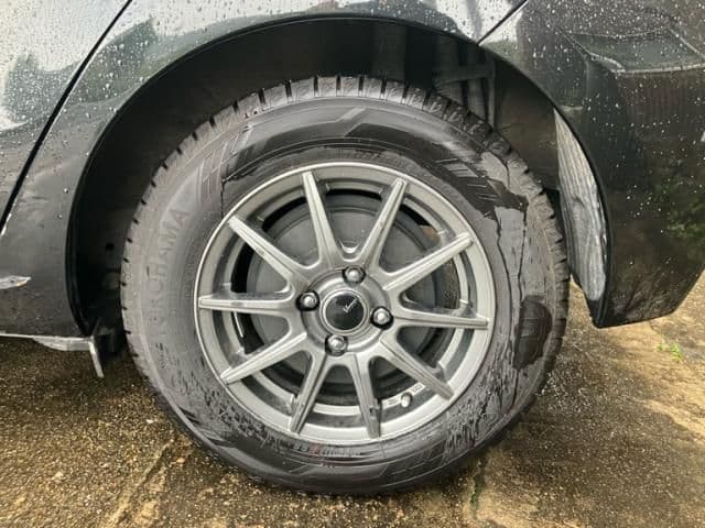 Car thumbnail 3