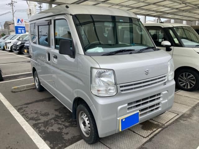 SUZUKI