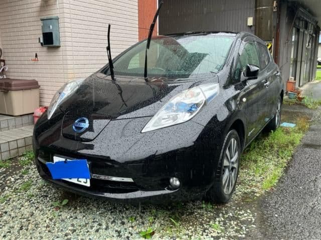 NISSAN