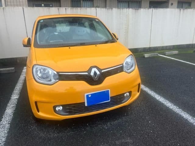 Car thumbnail 4