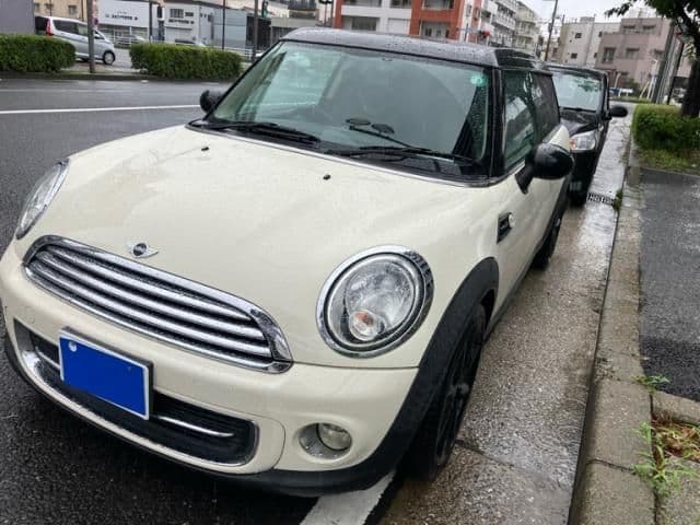 Car thumbnail 2