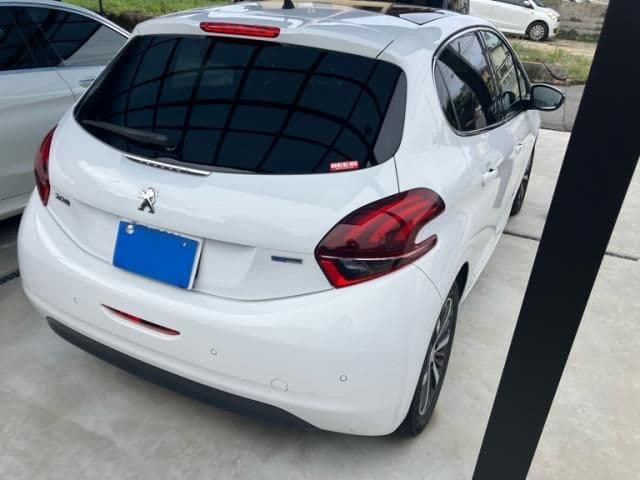 Car thumbnail 3