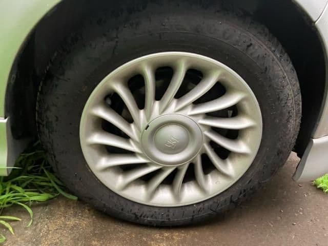 Car thumbnail 3
