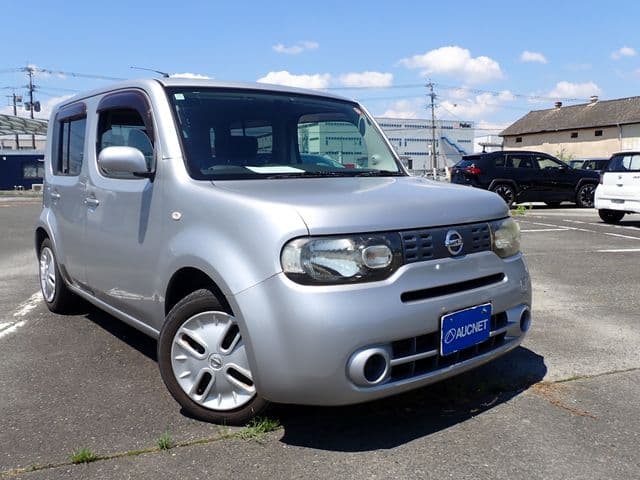 NISSAN