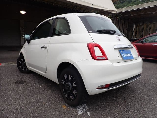 Car thumbnail 3