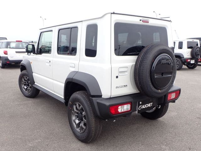 Car thumbnail 3