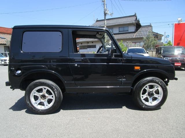 Car thumbnail 3
