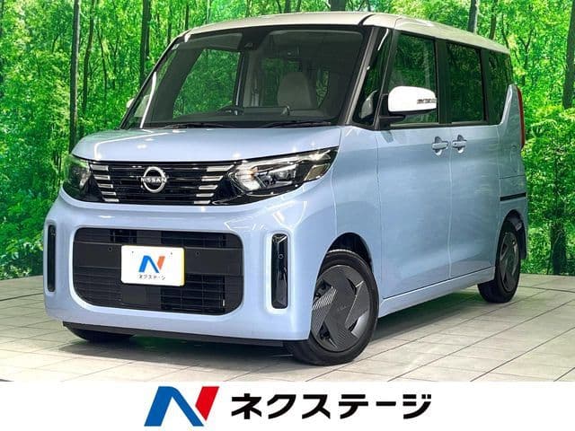 NISSAN