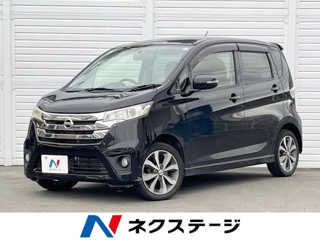 NISSAN