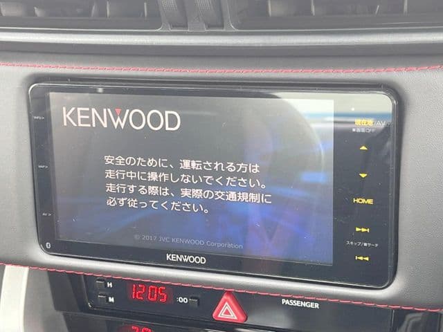 Car thumbnail 3