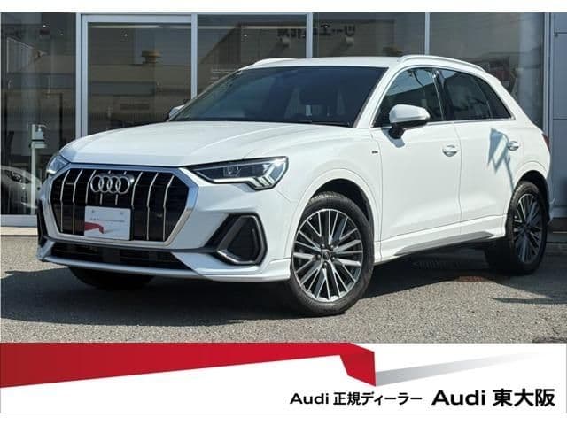 AUDI AUDI Q3