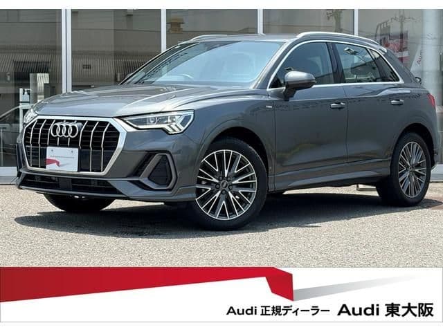 AUDI AUDI Q3