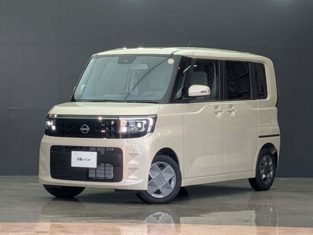 NISSAN