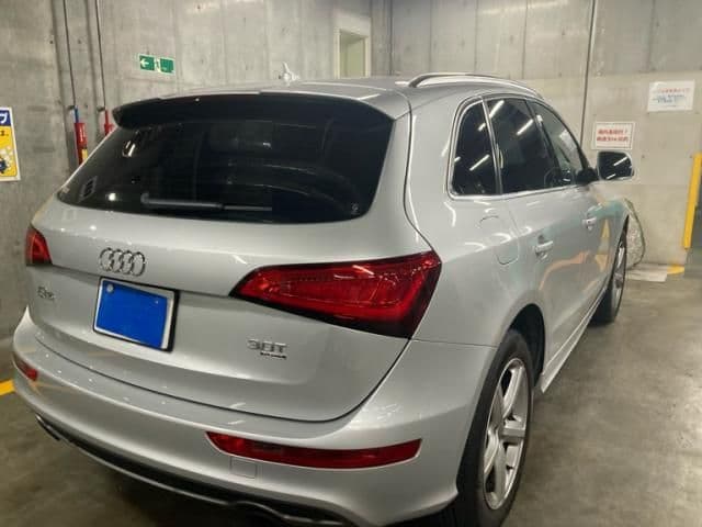 Car thumbnail 3