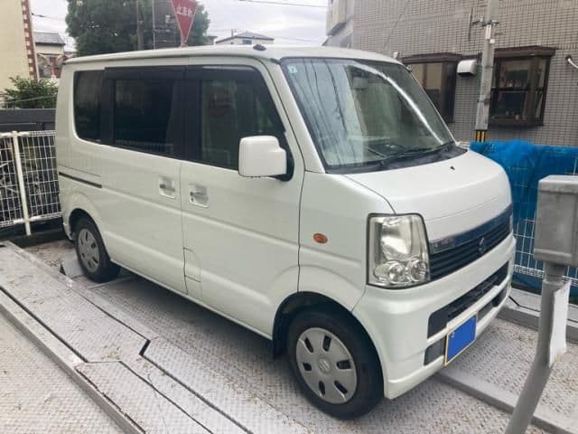 SUZUKI
