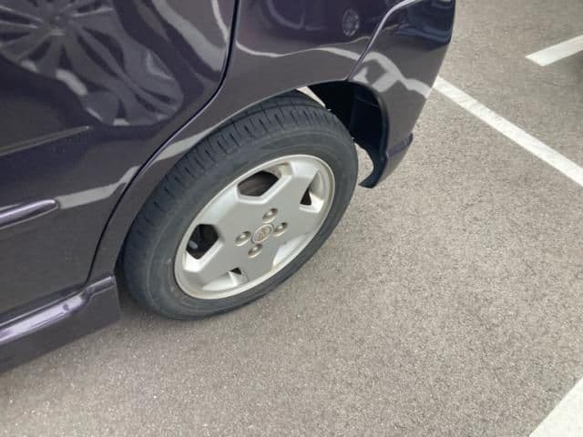 Car thumbnail 4