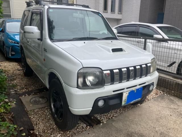 Car thumbnail 3