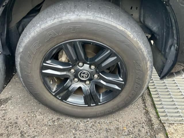 Car thumbnail 4