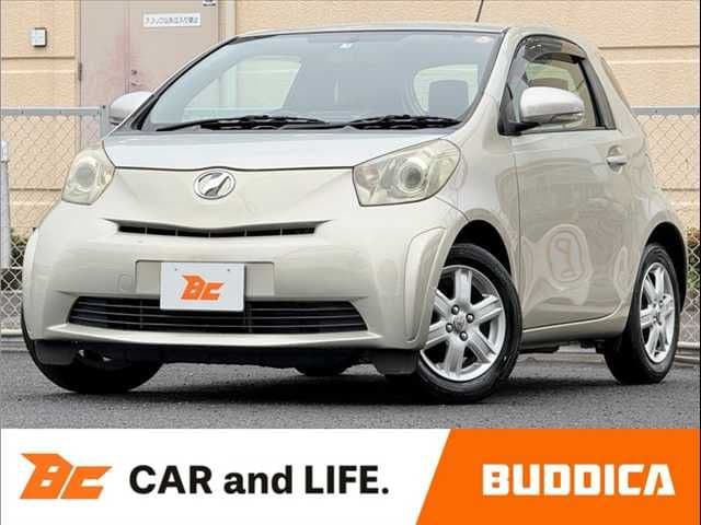TOYOTA iQ