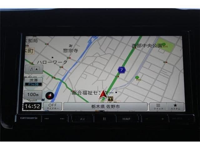Car thumbnail 4