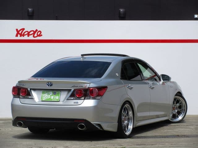 Car thumbnail 3
