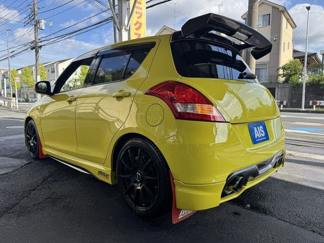Car thumbnail 3