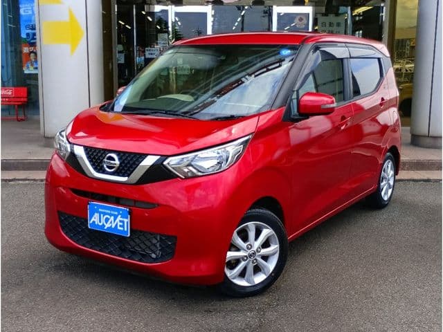 NISSAN