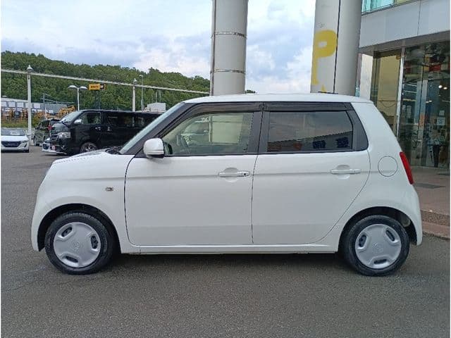 Car thumbnail 4